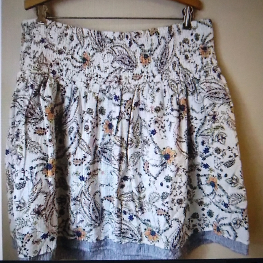 J. Jill XL knee-length multi-floral - Picture 1 of 8